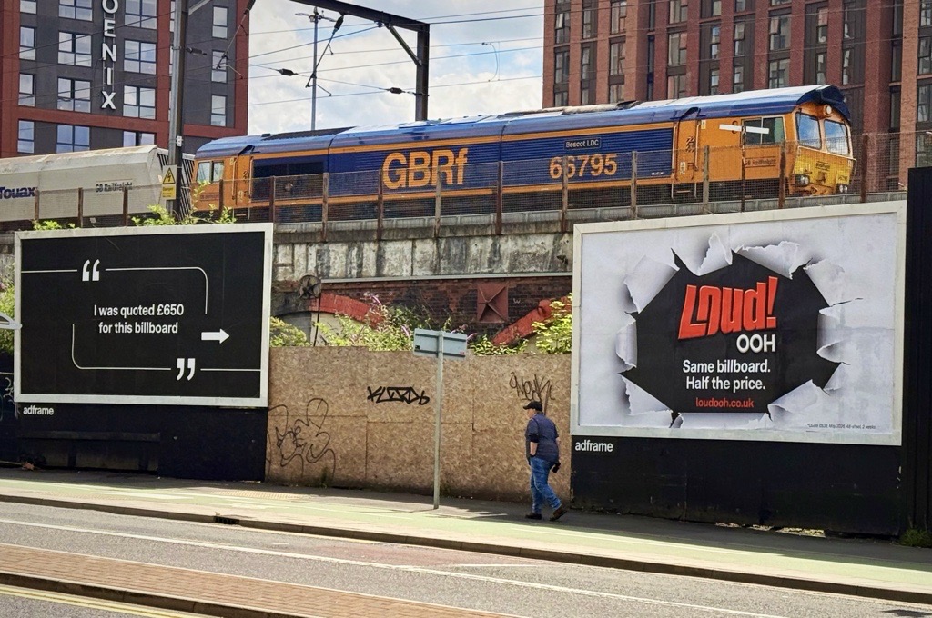 Taxi advertising livery in the UK